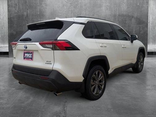 2022 Toyota RAV4 Hybrid XLE Premium
