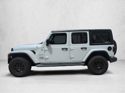 Bright White Clearcoat 2018 Jeep Wrangler Unlimited Sahara