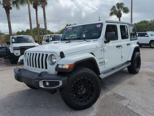 Bright White Clearcoat 2018 Jeep Wrangler Unlimited Sahara
