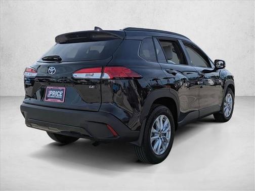 2025 Toyota Corolla Cross LE