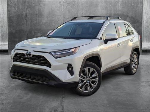2025 Toyota RAV4 XLE Premium