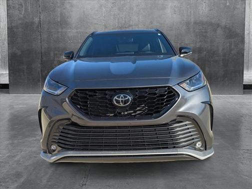 2024 Toyota Highlander XSE
