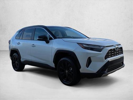 2024 Toyota RAV4 Hybrid SE