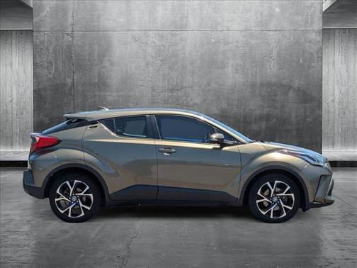 2021 Toyota C-HR XLE