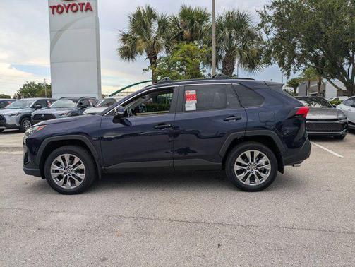 2025 Toyota RAV4 XLE Premium