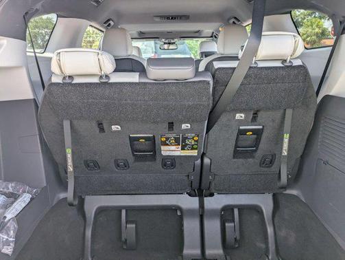 2024 Toyota Sienna XSE 7 Passenger