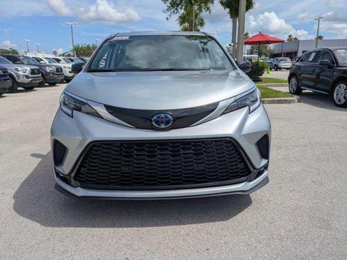 2024 Toyota Sienna XSE 7 Passenger