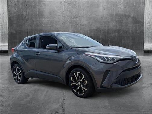 2022 Toyota C-HR XLE