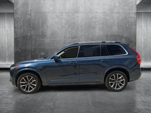 2019 Volvo XC90 T6 Momentum