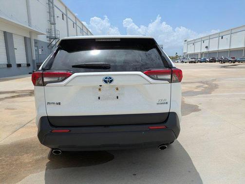 2023 Toyota RAV4 Hybrid XLE