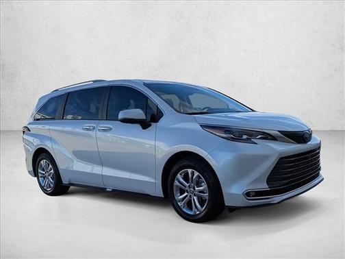 2024 Toyota Sienna Platinum 7 Passenger