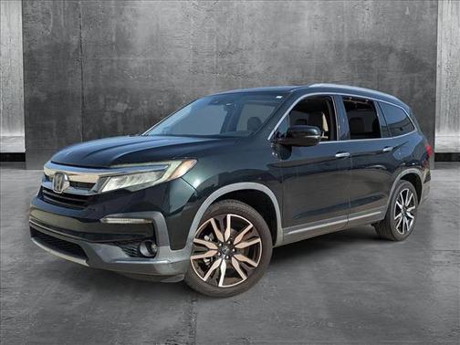 2019 Honda Pilot Touring 8-Passenger
