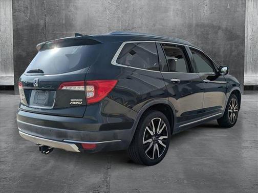 2019 Honda Pilot Touring 8-Passenger