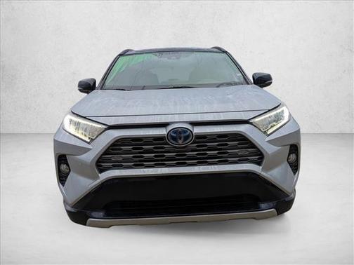 2020 Toyota RAV4 Hybrid SE