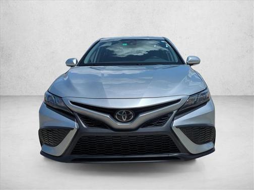Celestial Silver Metallic 2023 Toyota Camry SE