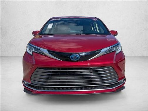 2021 Toyota Sienna Limited 7-Passenger