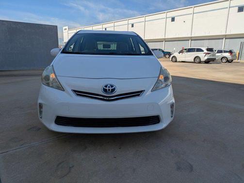 2013 Toyota Prius v Two