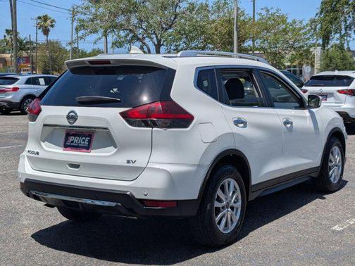 2020 Nissan Rogue SV