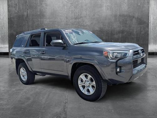 2022 Toyota 4Runner SR5