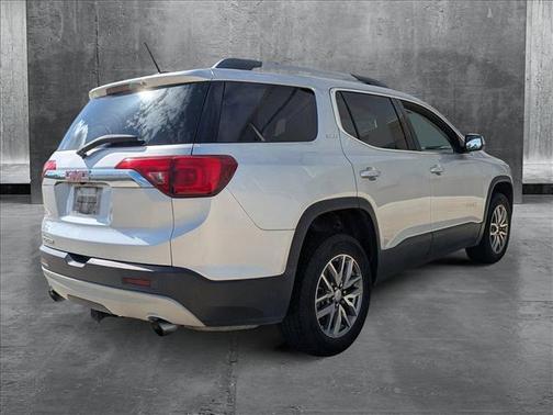 2018 GMC Acadia SLE-2