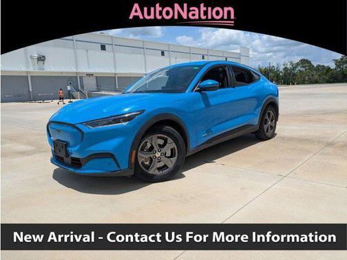 2022 Ford Mustang Mach-E Select