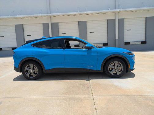 2022 Ford Mustang Mach-E Select