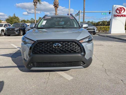 2024 Toyota Corolla Cross LE