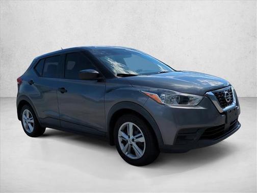 Gun Metallic 2020 Nissan Kicks S