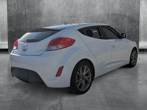 2017 Hyundai Veloster Base