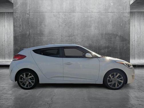 2017 Hyundai Veloster Base