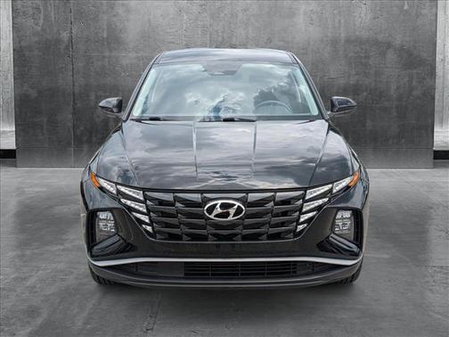 2022 Hyundai TUCSON SE