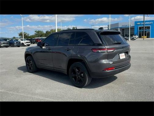 2023 Jeep Grand Cherokee Altitude