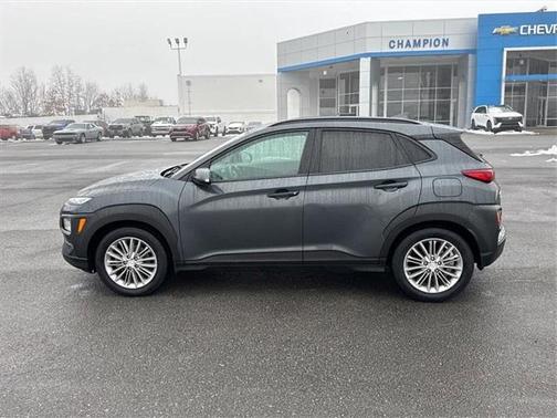 2021 Hyundai KONA SEL Plus