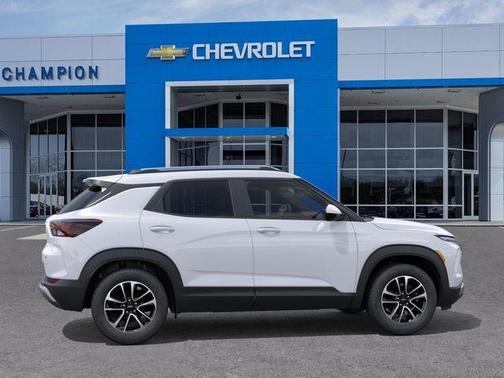 Summit White 2026 Chevrolet Trailblazer LT