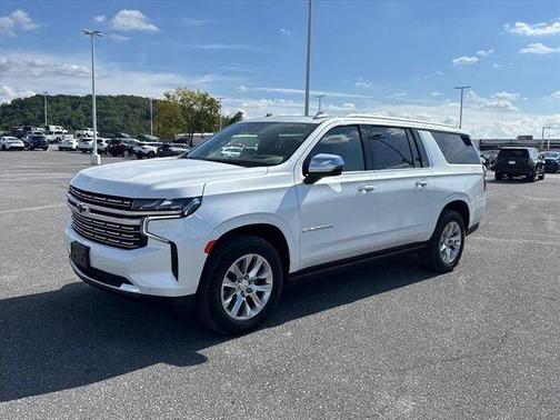 Pearl 2024 Chevrolet Suburban Premier