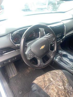 Summit White 2018 Chevrolet Traverse LT Cloth