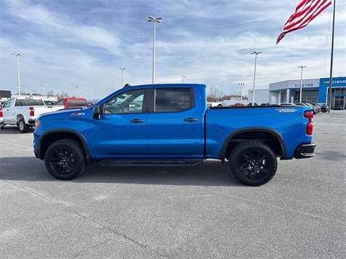 2022 Chevrolet Silverado 1500 Custom Trail Boss