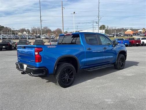 2022 Chevrolet Silverado 1500 Custom Trail Boss