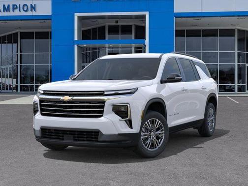 Summit White 2026 Chevrolet Traverse LT