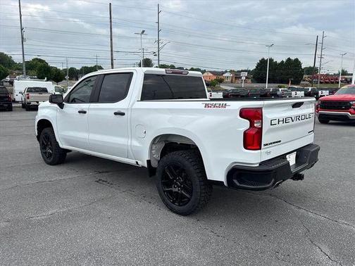 Summit White 2021 Chevrolet Silverado 1500 Custom Trail Boss