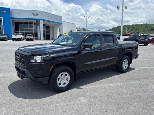 Black 2022 Nissan Frontier S
