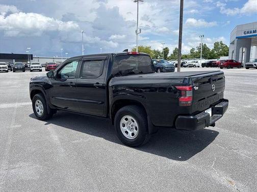 Black 2022 Nissan Frontier S