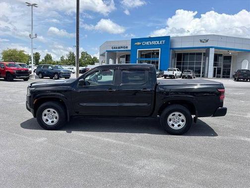 Black 2022 Nissan Frontier S