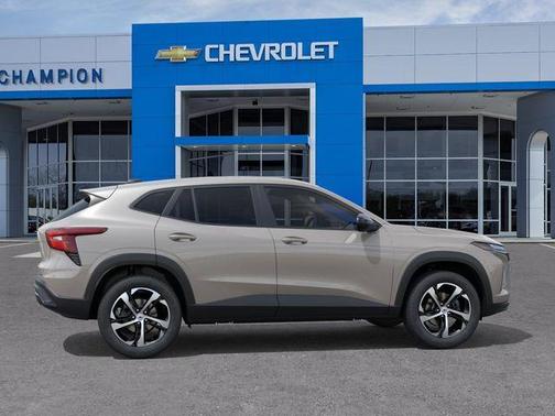 White 2026 Chevrolet Trax 1RS