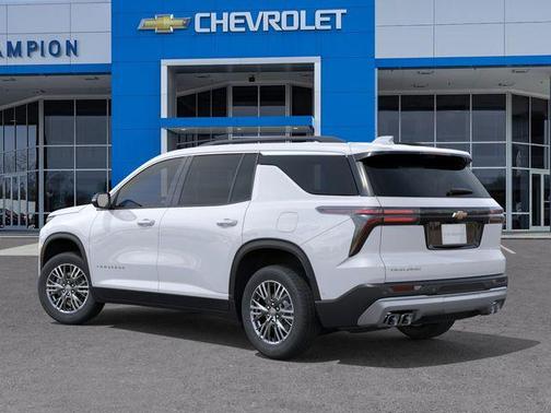 Summit White 2026 Chevrolet Traverse LT