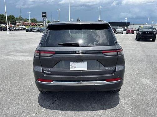Gray Metallic 2023 Jeep Grand Cherokee Laredo