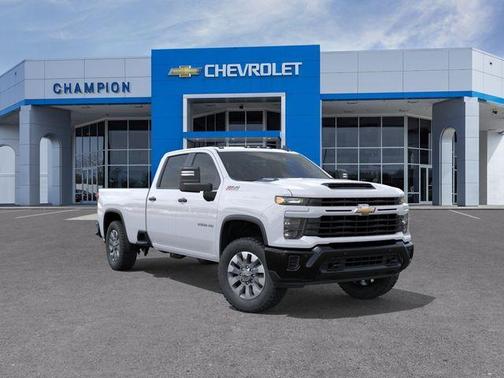 Summit White 2026 Chevrolet Silverado 2500 Custom