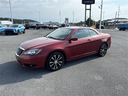 2013 Chrysler 200 S