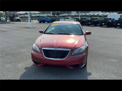 2013 Chrysler 200 S