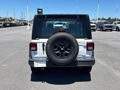 Bright White Clearcoat 2023 Jeep Wrangler Sport